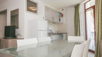 1 bedroom, soundproofing, free WiFi, bed sheets