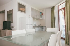 1 bedroom, soundproofing, free WiFi, bed sheets