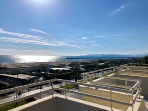 View from room - Hotel Atlantico (Forte dei Marmi)
