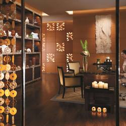 Sauna, hot tub, steam room, body treatments, aromatherapy