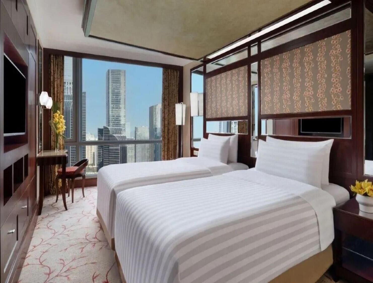 Premium bedding, minibar, in-room safe, desk