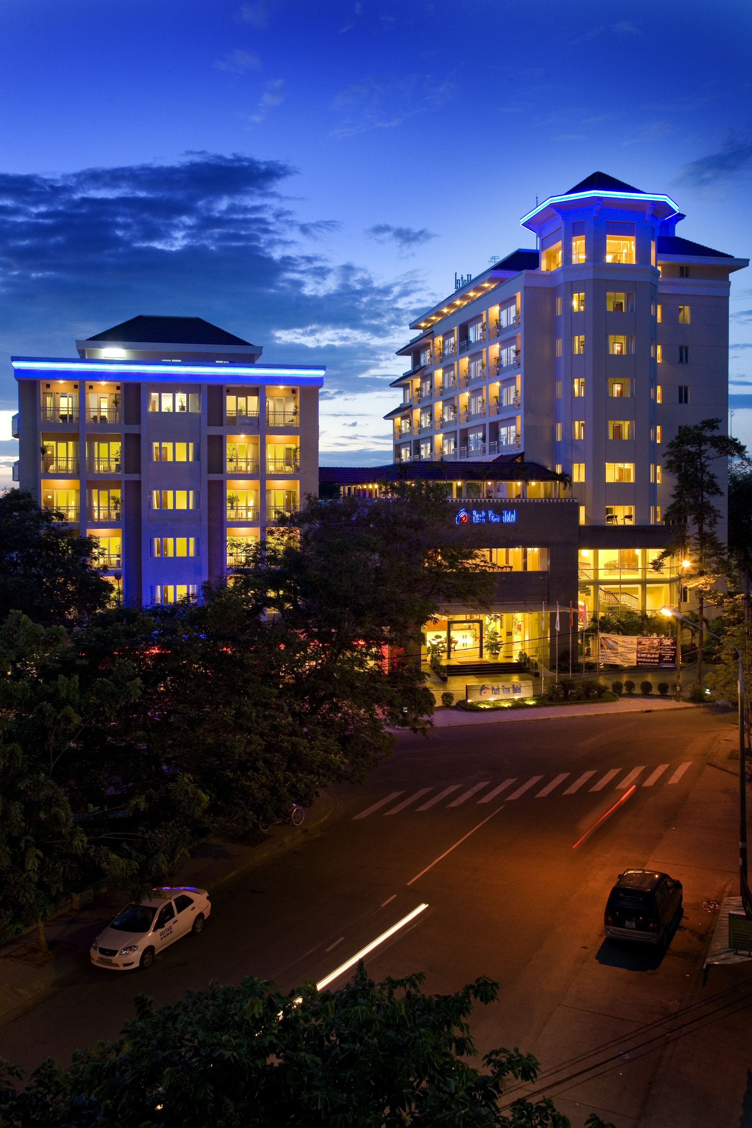 Front of property - evening/night