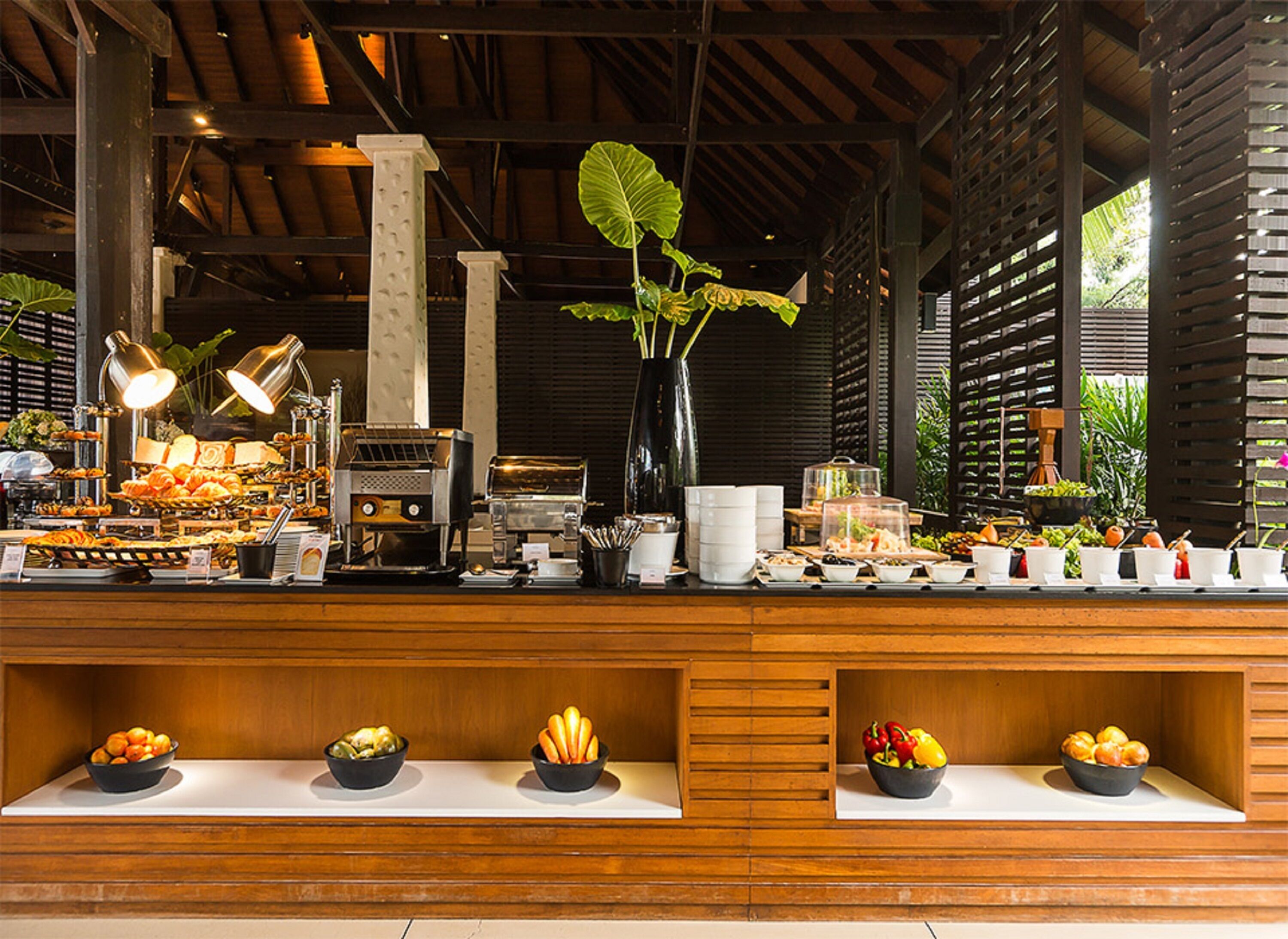 daily buffet breakfast (thb 765 per person)