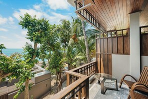 Deluxe Twin Room | Terrace/patio - The Kala Samui (Koh Samui)