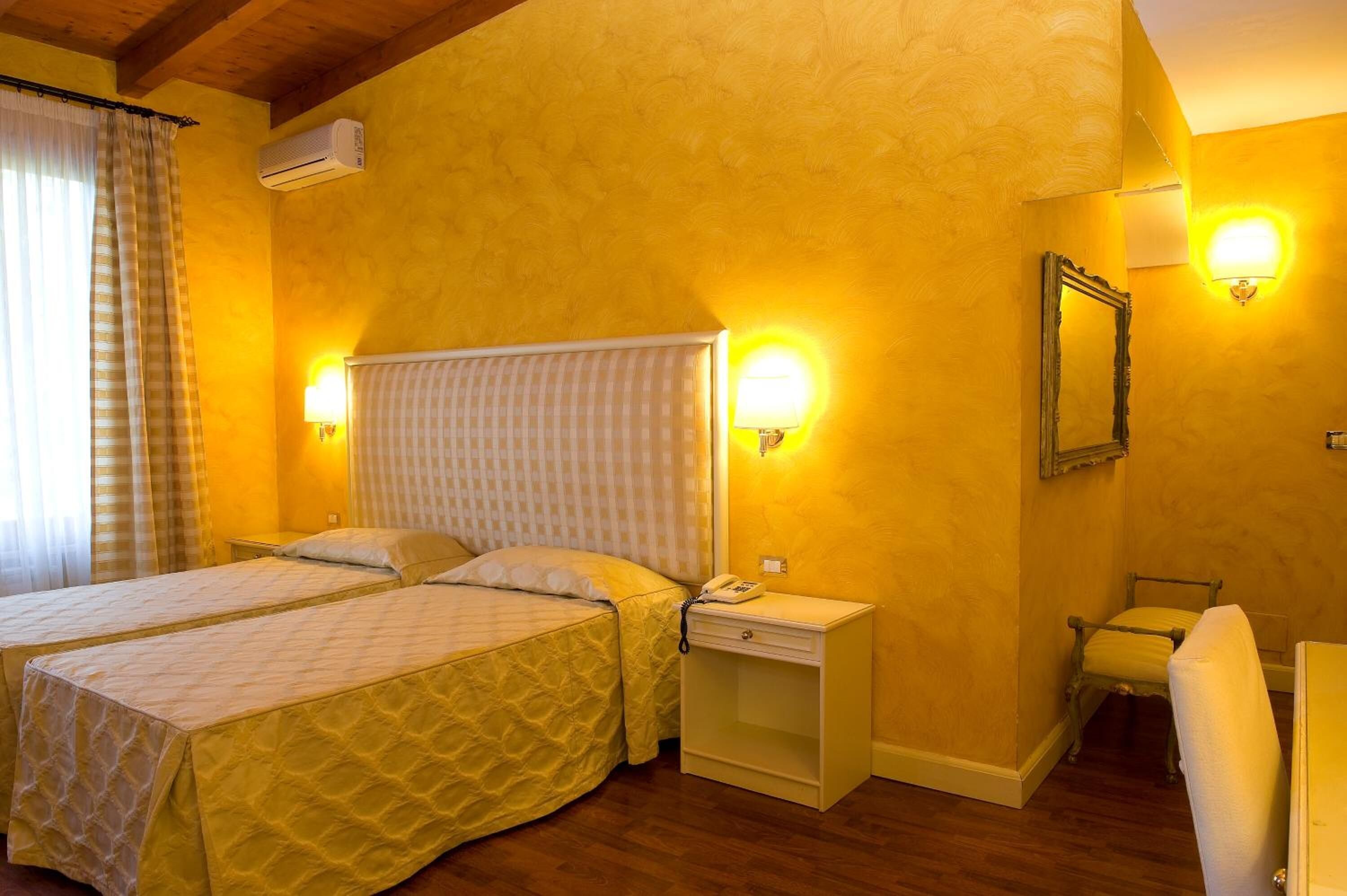 in-room safe, desk, free wifi, bed sheets