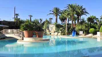 Outdoor pool, open 9:00 AM to 7:30 PM, sun loungers