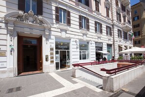 Property entrance - Relais Piazza Del Popolo - Aminta Collection Luxury Rooms (Rome)