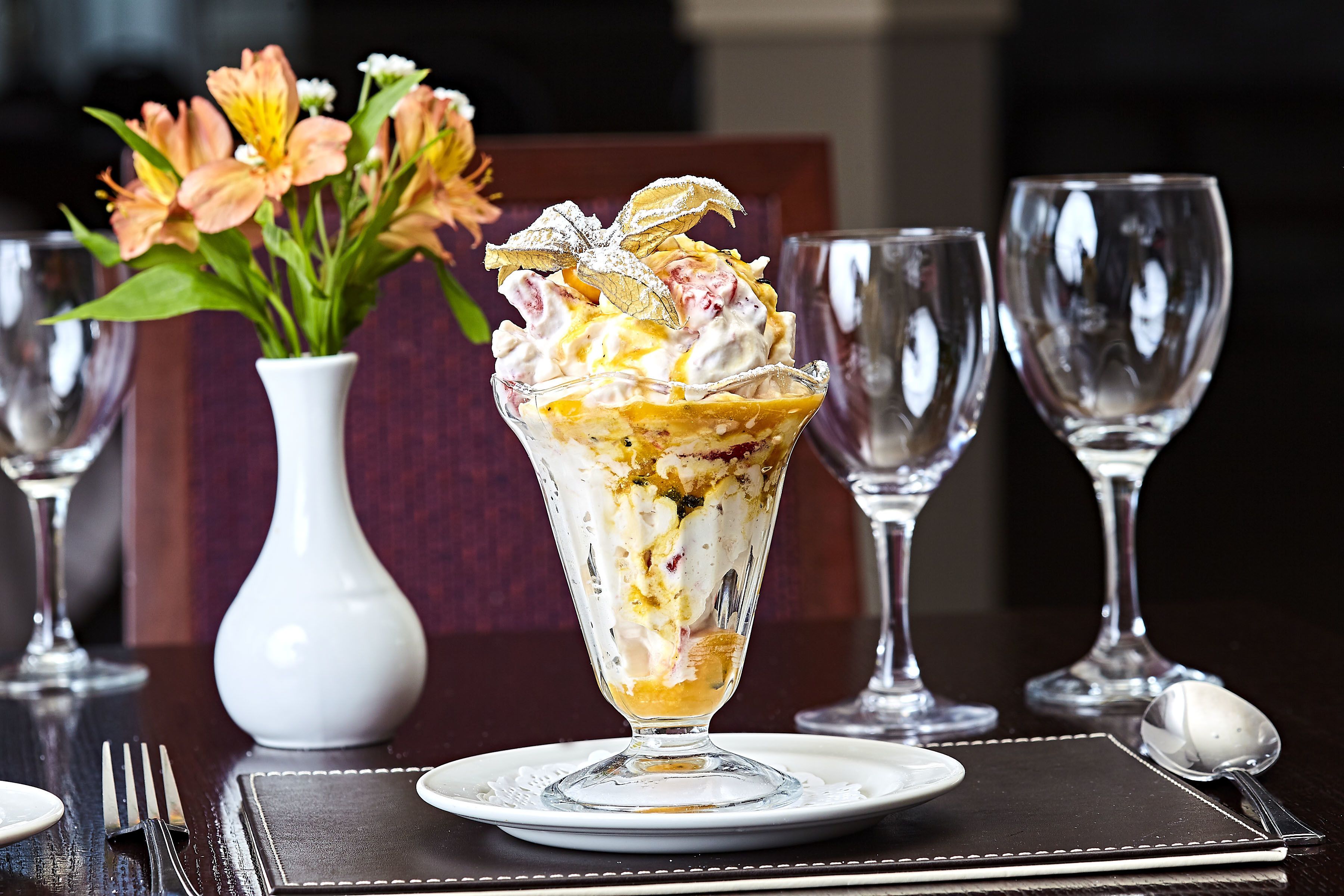 Lunch and dinner served