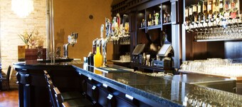 Farmers Kitchen Hotel