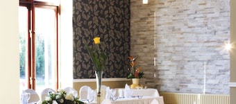 Farmers Kitchen Hotel