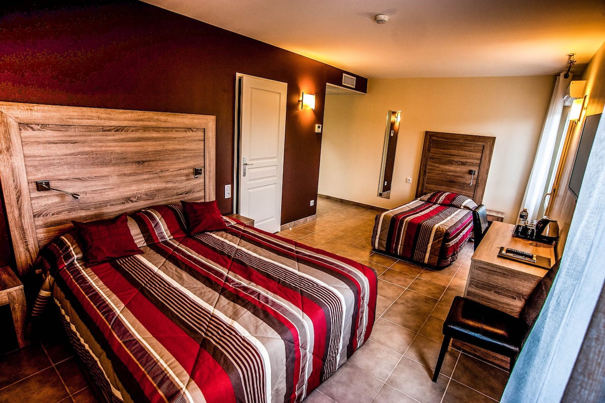 Premium bedding, minibar, in-room safe, desk