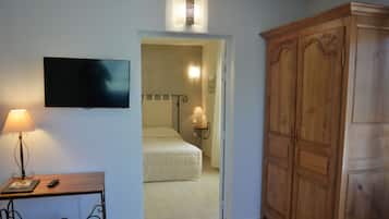 Ropa de cama de alta calidad y minibar
