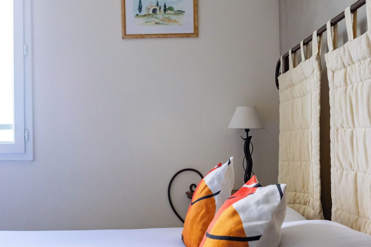 Business Double Room Single Use | Premium bedding, minibar, in-room safe, desk