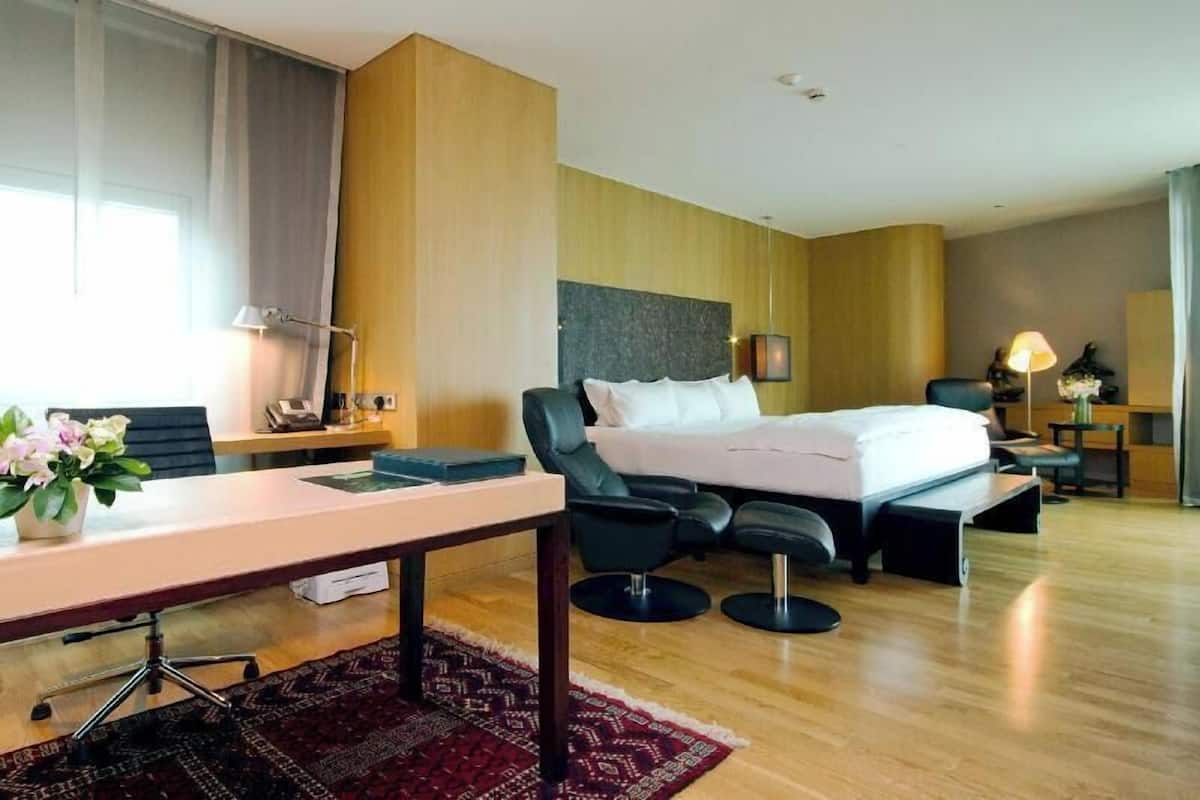 Articles gratuits dans le mini-bar, coffres-forts dans les chambres