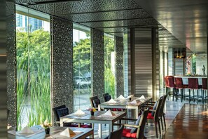 Breakfast, lunch, dinner and brunch served  - TUI BLUE Maduzi hotel Bangkok (Bangkok)
