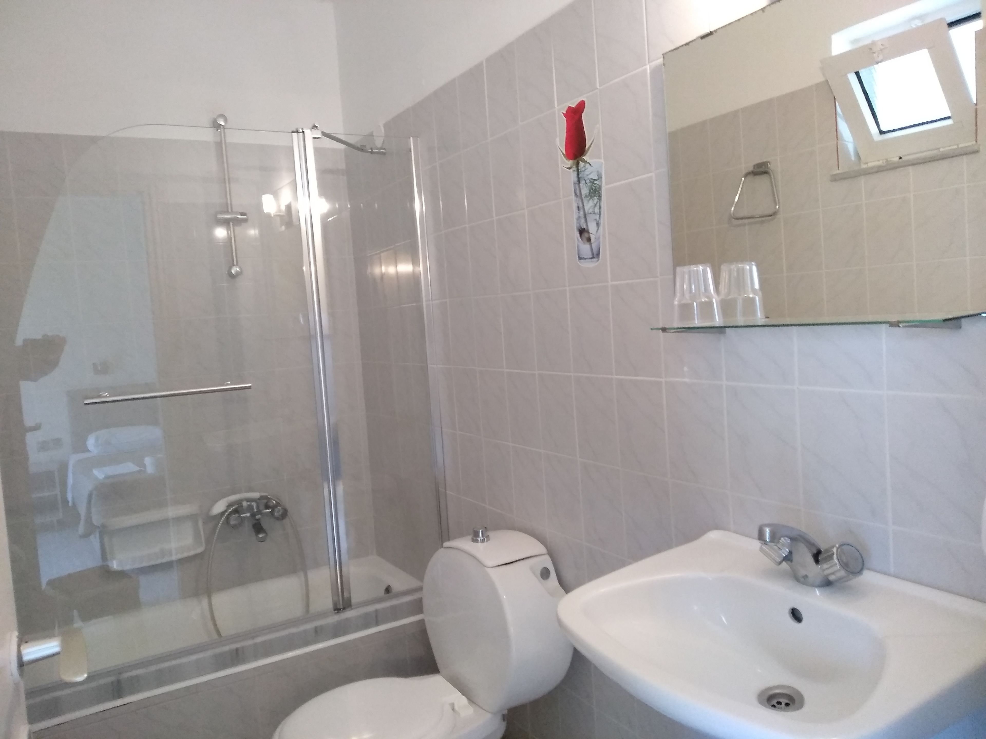 Foto - Leonidas Hotel & Studios