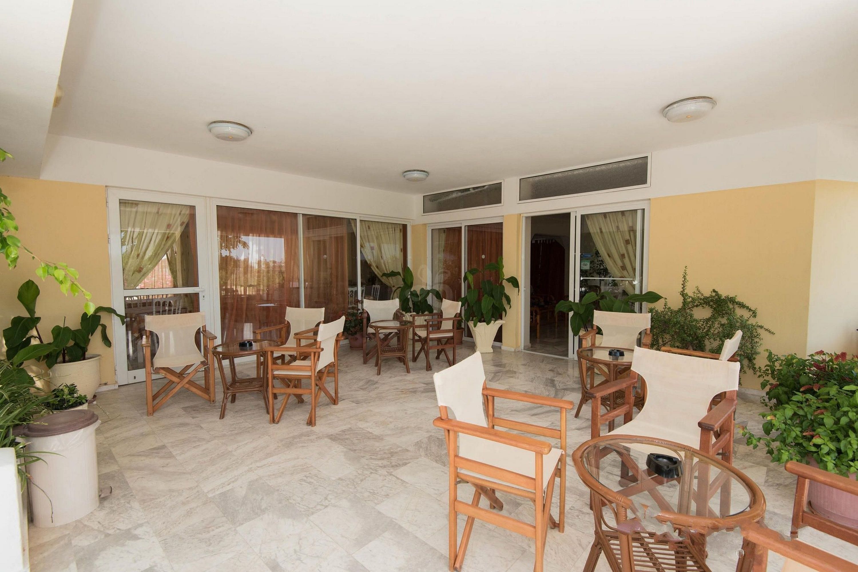 Foto - Leonidas Hotel & Studios