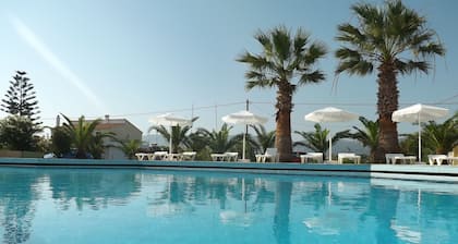Leonidas Hotel and Studios