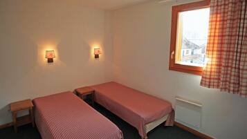 Cribs/infant beds, WiFi