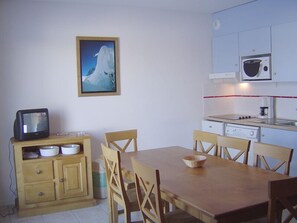 Spiseområde på rommet