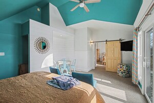 Suíte luxo, 2 quartos, cozinha americana, vista para o porto (Ludwig) | Individualmente decorados, individualmente mobiliados