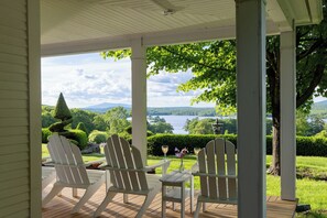 Terrace/patio - The Maguire House Bed & Breakfast (Ashburnham)