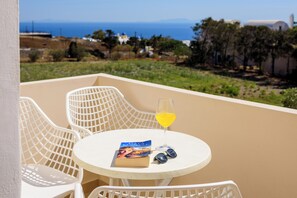 Terrace/patio - Petros Villa (Santorini)