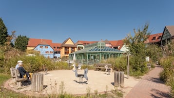 Área de juegos infantiles al aire libre