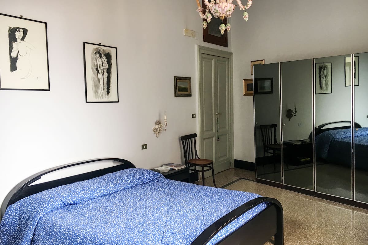 Habitación doble, para no fumadores | Sábanas italianas Frette y camas Select Comfort