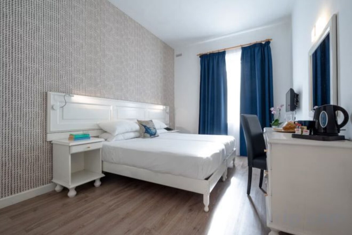 Minibar, in-room safe, desk, blackout drapes
