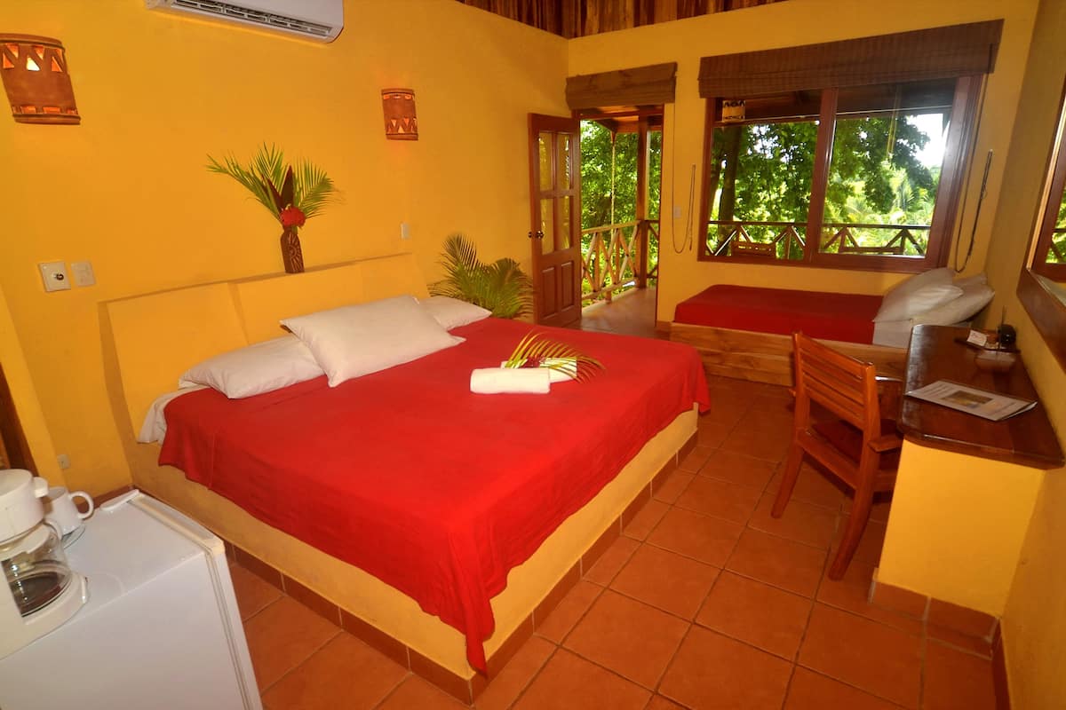 1 bedroom, minibar, in-room safe, desk
