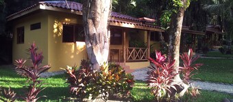 Esencia Hotel & Villas