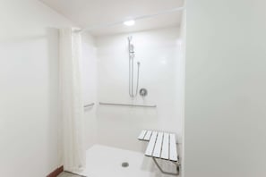 Bathroom - Super 8 by Wyndham Beaver Falls (Beaver Falls)