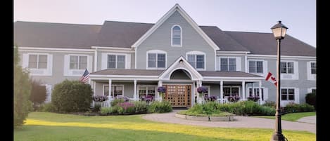 Fachada de la propiedad