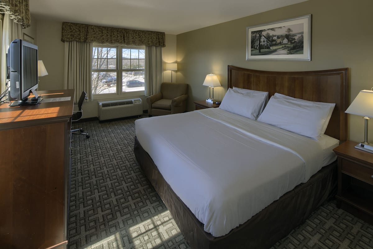 Standard Room, 1 King Bed
