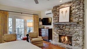 Superior Oda, 1 En Büyük (King) Boy Yatak, Balkon (Courtyard Superior King Bal Fireplace)