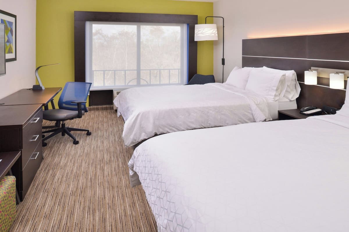In-room safe, desk, iron/ironing board, rollaway beds