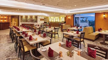 Café da manhã feito na hora todos os dias (INR 400 por pessoa)