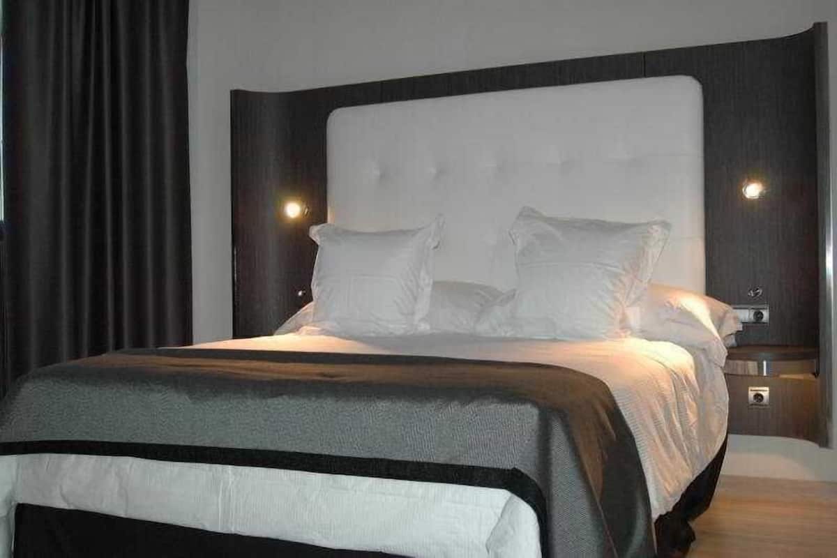 Ropa de cama hipoalergénica, edredón y minibar