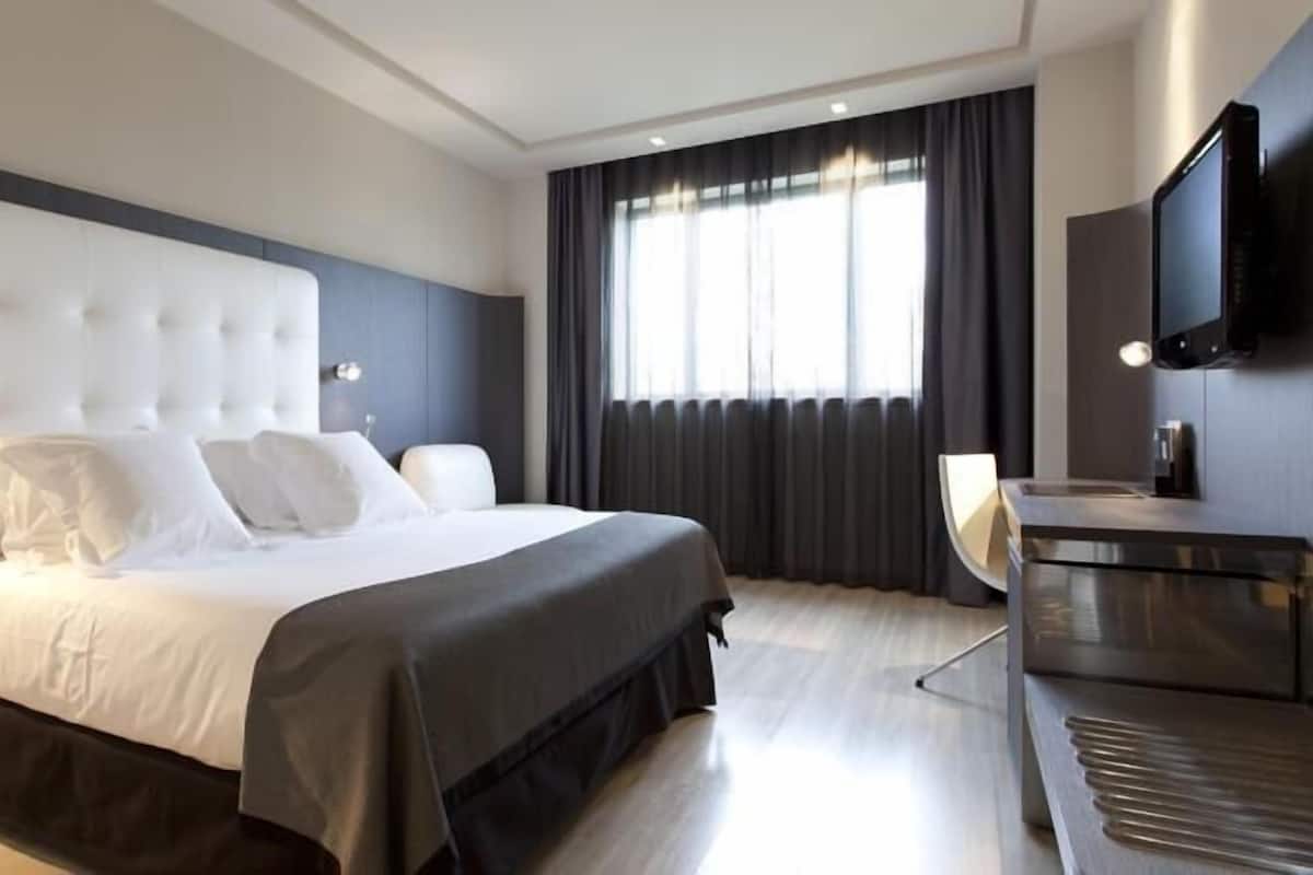Ropa de cama hipoalergénica, edredón y minibar