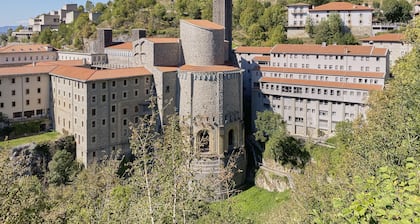 IRAIPE SANTUARIO DE ARANTZAZU HOTEL