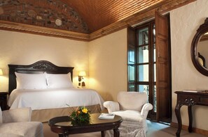 Premium bedding, down duvets, in-room safe, blackout curtains
