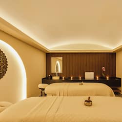 Salas de tratamiento para parejas, sauna y baño de vapor