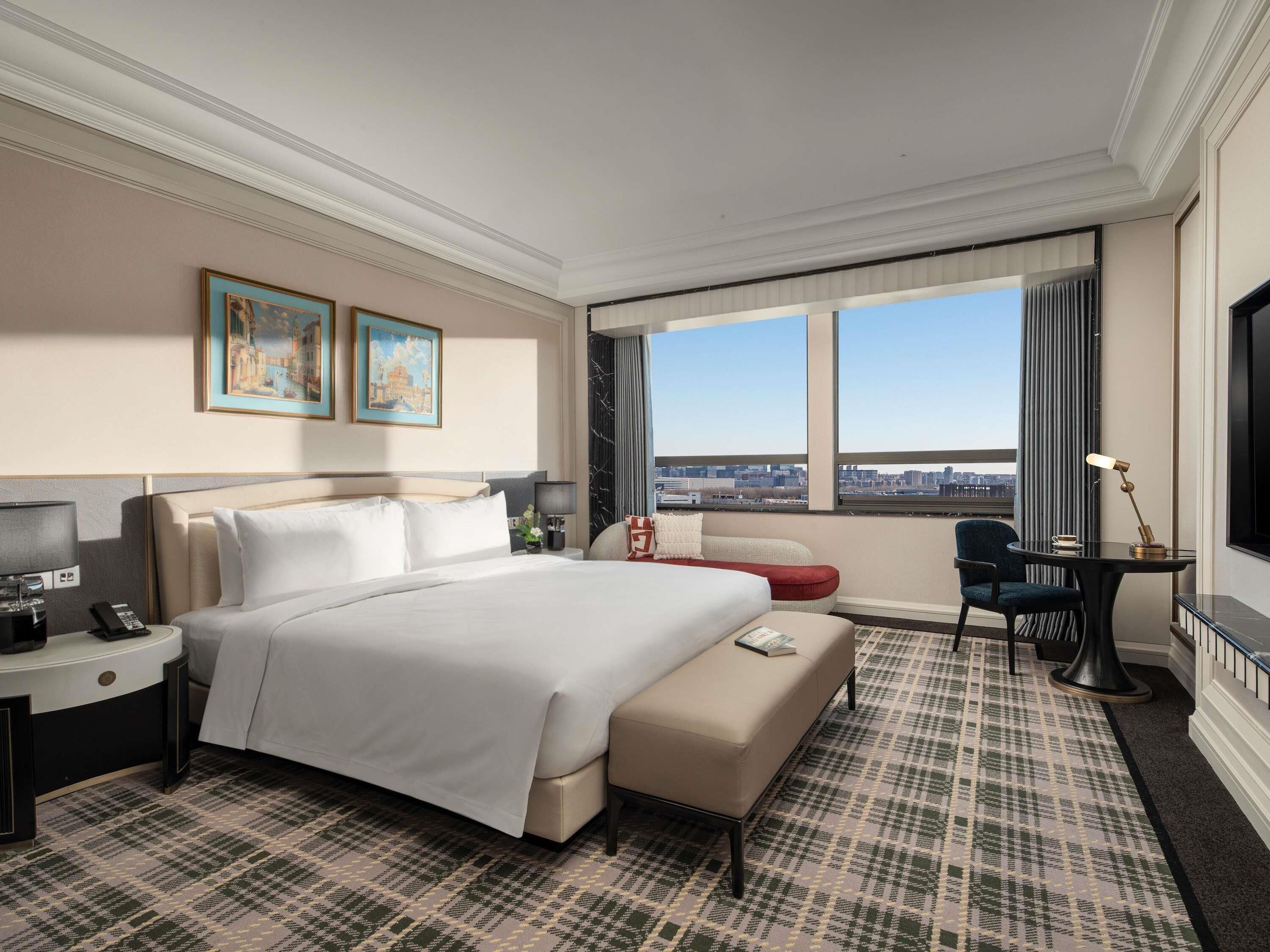 Premium bedding, down duvets, in-room safe, blackout curtains