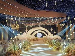 2 restaurants, Chinese cuisine