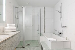Suite, 1 King Bed (extra bed possibility) | Bathroom | Free toiletries, hair dryer, bidet, towels