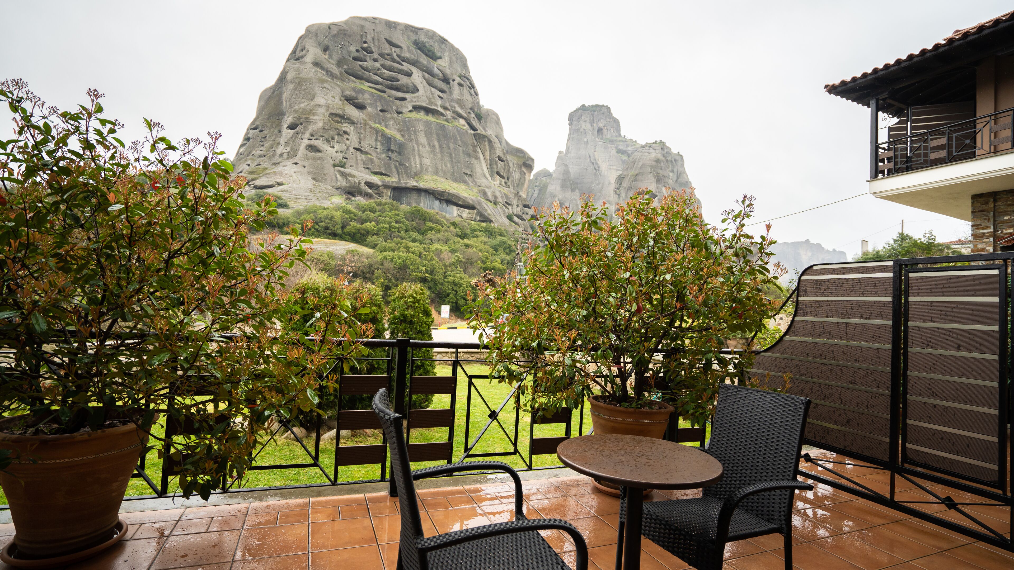 Double or Twin Room (Meteora View) | Terrace/patio