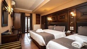 Triple Room, Forest and Mountain View | Premium bedding, in-room safe, desk, iron/ironing board - Dellas Boutique Hotel (Kalabaka)