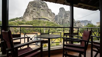 Chambre Familiale (Meteora View) | Vue de la chambre