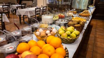 Petit déjeuner buffet compris tous les jours
